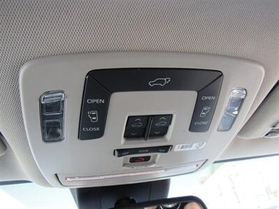 2021 Toyota Sienna XLE 7-Passenger - Photo 35 - San Diego, CA 92115