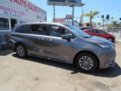 2021 Toyota Sienna XLE 7-Passenger - Photo 13 - San Diego, CA 92115
