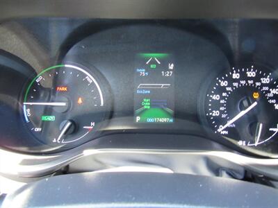 2021 Toyota Sienna XLE 7-Passenger - Photo 34 - San Diego, CA 92115