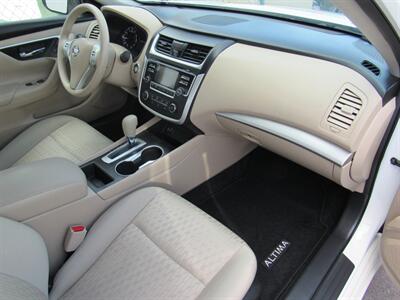 2016 Nissan Altima 2.5 S   - Photo 17 - San Diego, CA 92115