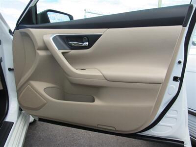 2016 Nissan Altima 2.5 S   - Photo 16 - San Diego, CA 92115