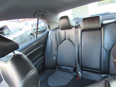 2021 Toyota Camry Hybrid SE - Photo 8 - San Diego, CA 92115