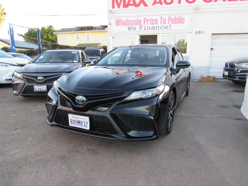2021 Toyota Camry Hybrid SE   - Photo 1 - San Diego, CA 92115
