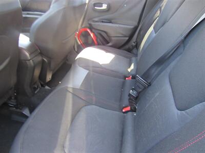2015 Jeep Renegade Trailhawk   - Photo 17 - San Diego, CA 92115