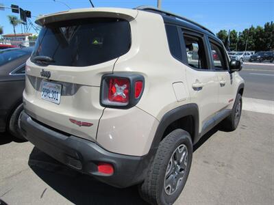 2015 Jeep Renegade Trailhawk   - Photo 9 - San Diego, CA 92115