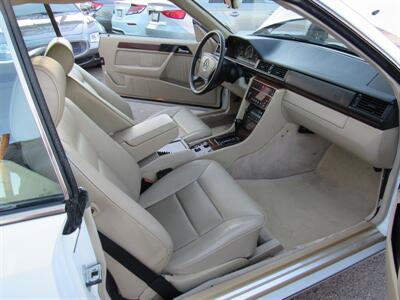 1994 Mercedes-Benz E 320   - Photo 61 - San Diego, CA 92115