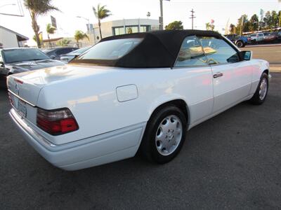 1994 Mercedes-Benz E 320   - Photo 18 - San Diego, CA 92115