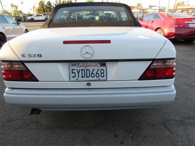 1994 Mercedes-Benz E 320   - Photo 16 - San Diego, CA 92115