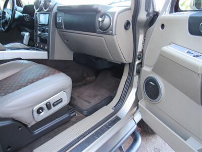 2003 Hummer H2 Lux Series   - Photo 25 - San Diego, CA 92115