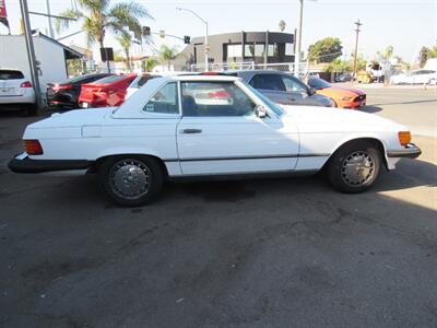 1988 Mercedes-Benz 560 SL   - Photo 14 - San Diego, CA 92115