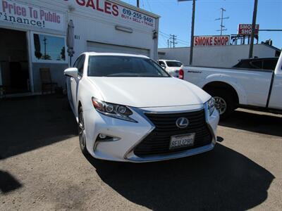 2018 Lexus ES 300h Sedan
