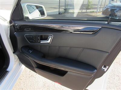 2011 Mercedes-Benz E 350 Luxury   - Photo 14 - San Diego, CA 92115