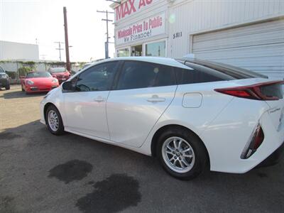 2021 Toyota Prius Prime XLE   - Photo 10 - San Diego, CA 92115