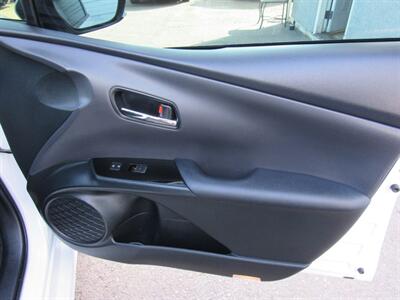 2021 Toyota Prius Prime XLE   - Photo 22 - San Diego, CA 92115