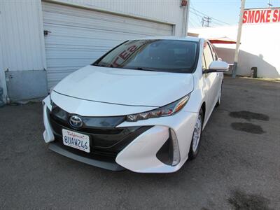 2021 Toyota Prius Prime XLE   - Photo 2 - San Diego, CA 92115