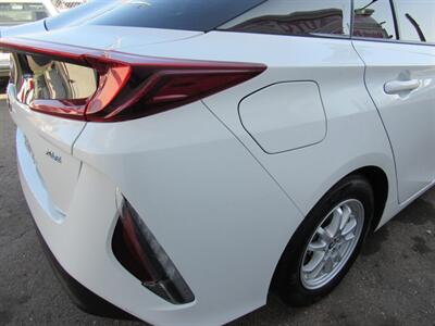 2021 Toyota Prius Prime XLE   - Photo 26 - San Diego, CA 92115
