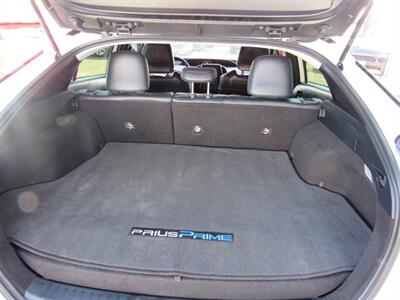 2021 Toyota Prius Prime XLE   - Photo 28 - San Diego, CA 92115