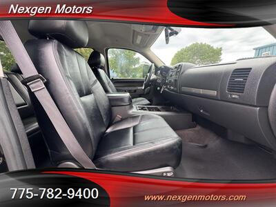 2014 GMC Sierra 2500 SLE   - Photo 13 - Minden, NV 89423