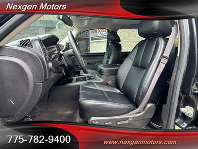 2014 GMC Sierra 2500 SLE   - Photo 9 - Minden, NV 89423