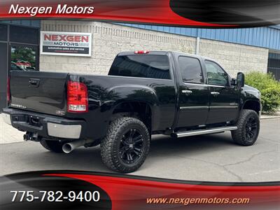 2014 GMC Sierra 2500 SLE   - Photo 5 - Minden, NV 89423