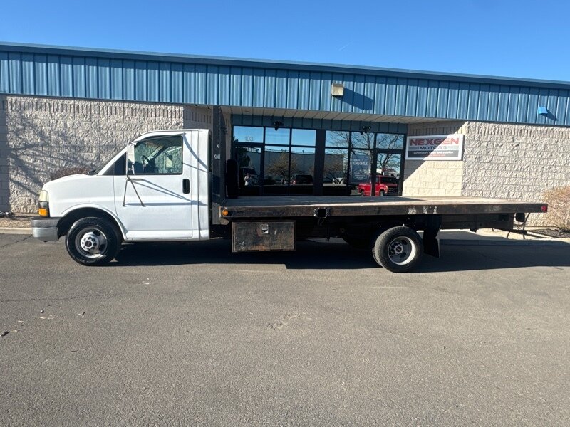 2004 GMC Savana  G35 Cut Away