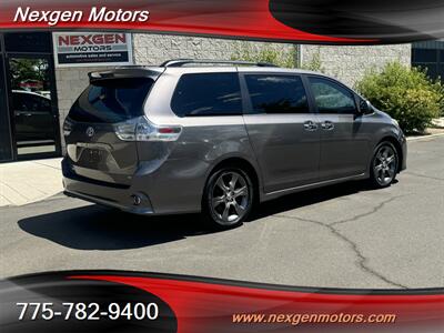 2016 Toyota Sienna SE 8-Passenger   - Photo 5 - Minden, NV 89423