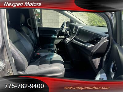 2016 Toyota Sienna SE 8-Passenger   - Photo 13 - Minden, NV 89423