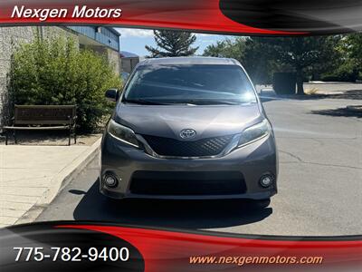 2016 Toyota Sienna SE 8-Passenger   - Photo 8 - Minden, NV 89423