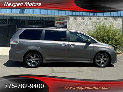 2016 Toyota Sienna SE 8-Passenger   - Photo 6 - Minden, NV 89423