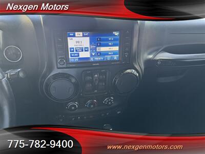 2013 Jeep Wrangler Unlimited Rubicon   - Photo 17 - Minden, NV 89423