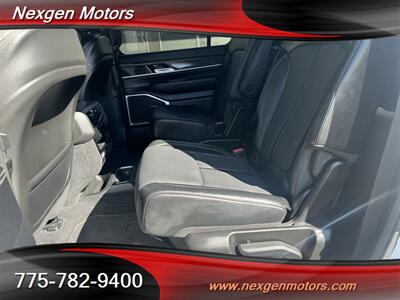 2024 Jeep Wagoneer Series II   - Photo 10 - Minden, NV 89423