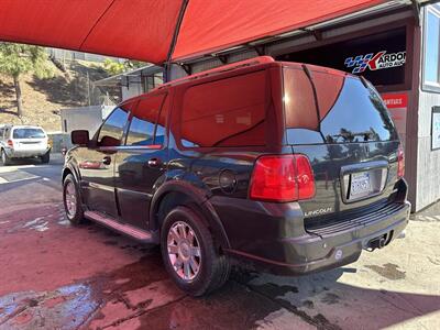 2005 Lincoln Navigator Luxury   - Photo 2 - Chula Vista, CA 91911