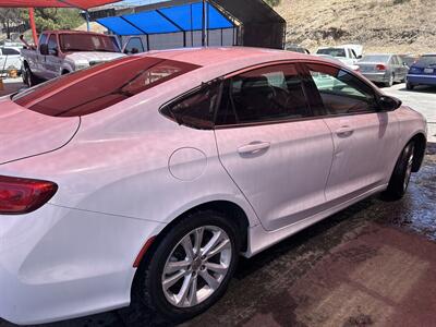 2015 Chrysler 200 Limited   - Photo 3 - Chula Vista, CA 91911