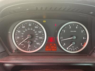 2005 BMW 545i   - Photo 8 - Chula Vista, CA 91911