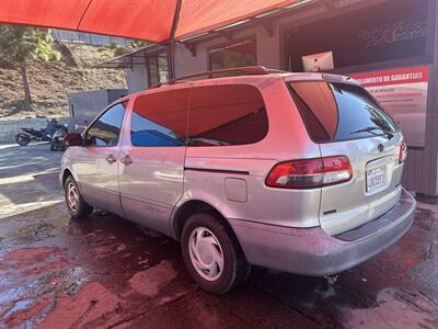 2001 Toyota Sienna LE   - Photo 2 - Chula Vista, CA 91911