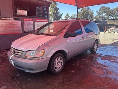 2001 Toyota Sienna LE   - Photo 1 - Chula Vista, CA 91911