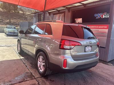 2015 Kia Sorento LX   - Photo 2 - Chula Vista, CA 91911