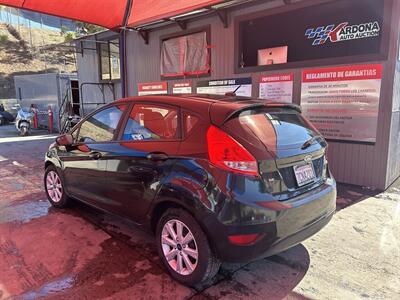 2012 Ford Fiesta SE   - Photo 2 - Chula Vista, CA 91911