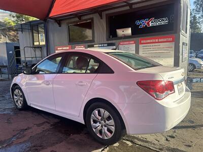 2014 Chevrolet Cruze LS Auto - Photo 2 - Chula Vista, CA 91911