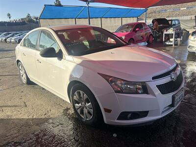 2014 Chevrolet Cruze LS Auto - Photo 4 - Chula Vista, CA 91911