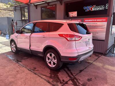 2013 Ford Escape SE   - Photo 2 - Chula Vista, CA 91911
