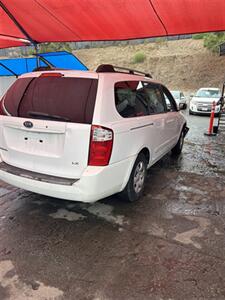 2006 Kia Sedona LX   - Photo 3 - Chula Vista, CA 91911