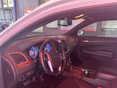 2012 Chrysler 300 Series   - Photo 6 - Chula Vista, CA 91911