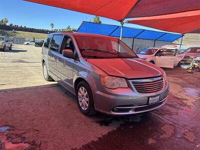 2014 Chrysler Town & Country Touring   - Photo 4 - Chula Vista, CA 91911