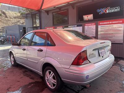2003 Ford Focus SE - Photo 2 - Chula Vista, CA 91911