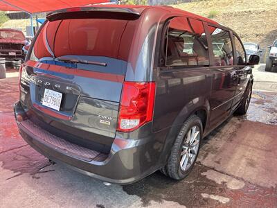 2011 Dodge Grand Caravan Crew   - Photo 3 - Chula Vista, CA 91911