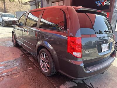2011 Dodge Grand Caravan Crew   - Photo 2 - Chula Vista, CA 91911