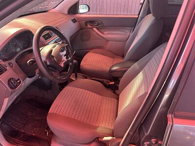 2005 Ford Focus ZXW SE   - Photo 5 - Chula Vista, CA 91911