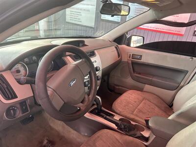 2010 Ford Focus SE - Photo 5 - Chula Vista, CA 91911