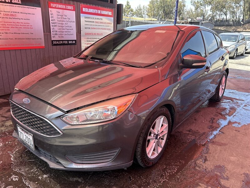 2016 Ford Focus SE  